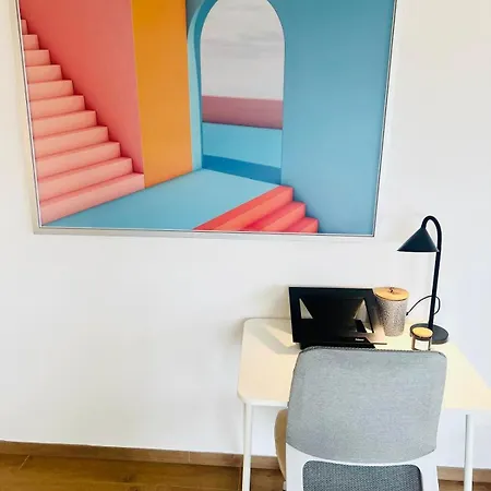 Beautiful 2 Bedrooms Flat In * Luxemburg