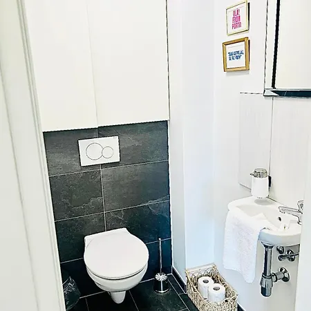 Apartamento Beautiful 2 Bedrooms Flat In *