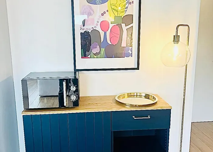 Beautiful 2 Bedrooms Flat In Appartamento *