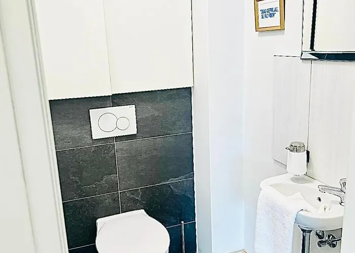 Appartamento Beautiful 2 Bedrooms Flat In *